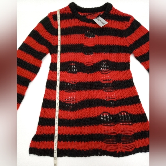 Tripp Nyc Red Black Stripe Top Sweater Hot Topic Size S - Picture 5 of 6